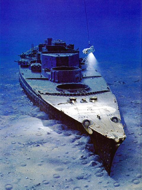俾斯麥號戰列艦海底殘骸