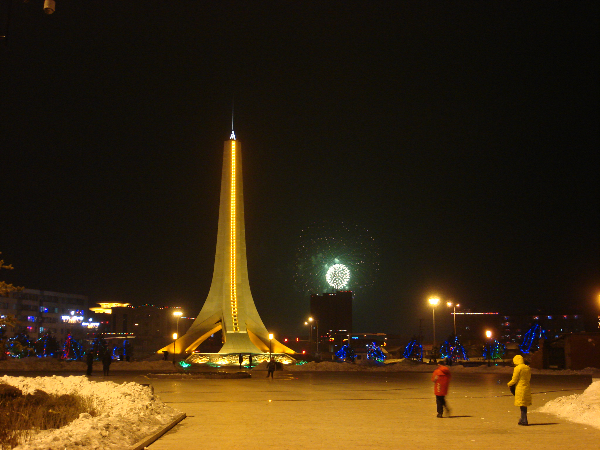 渤海廣場萬眾一心雕塑，攝於2009年1月28日
