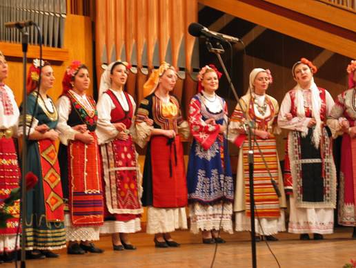 保加利亞的婦女妝飾