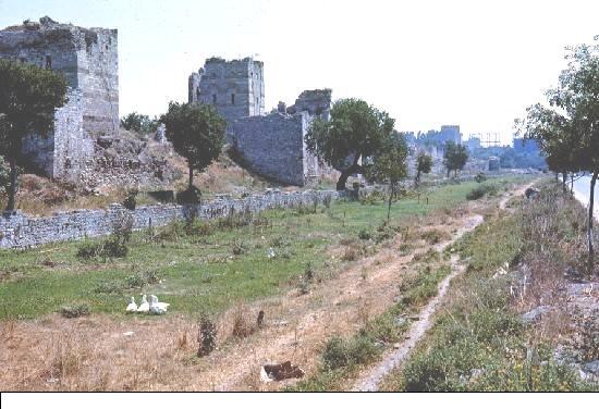 君士坦丁堡 城牆遺址